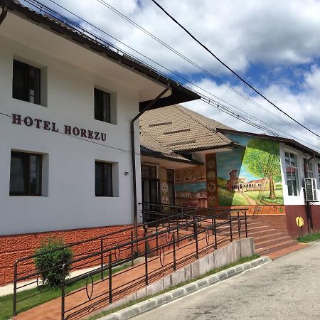 Hotel Horezu Eksteriør bilde