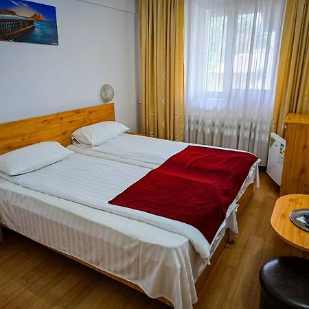 Hotel Horezu Eksteriør bilde